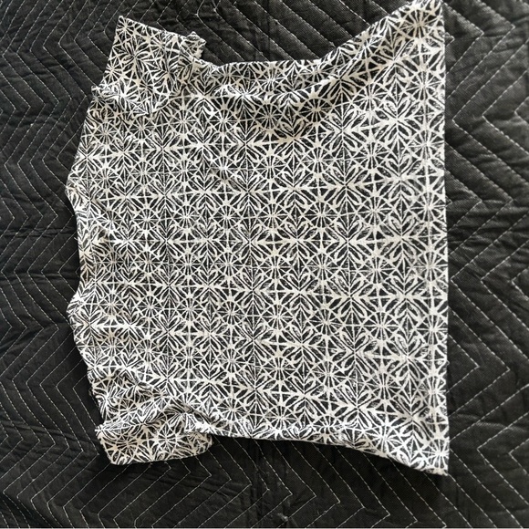 2 Junior Aeropostale Tops XS - Picture 6 of 10